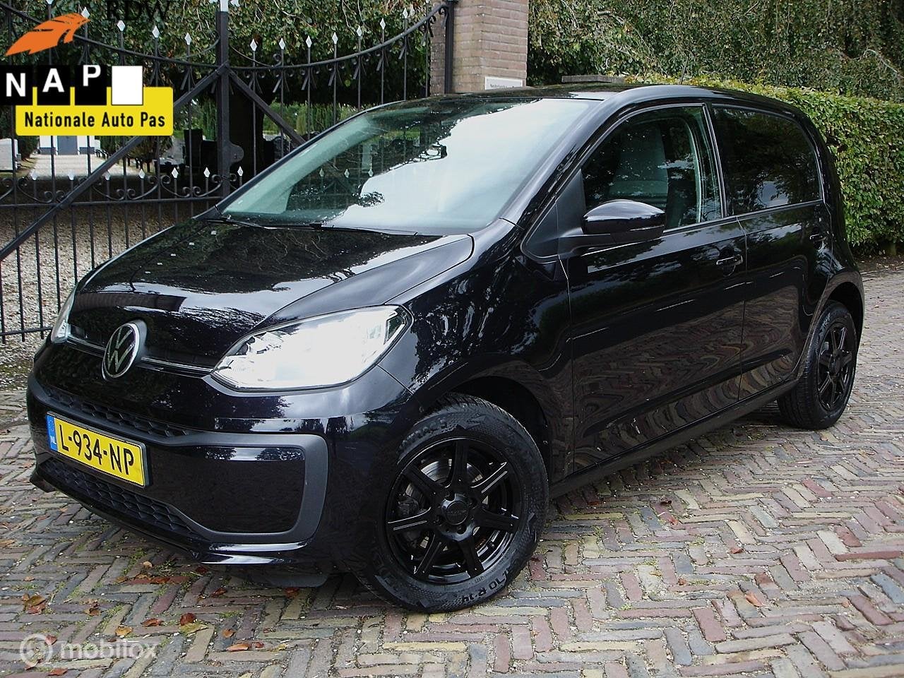 Volkswagen Up! 1.0 (Bj 2021') Clima|Cruis|Led|Camera|OrigNL, Auto's, Dealer onderhouden, Gebruikt, 4 stoelen, Origineel Nederlands