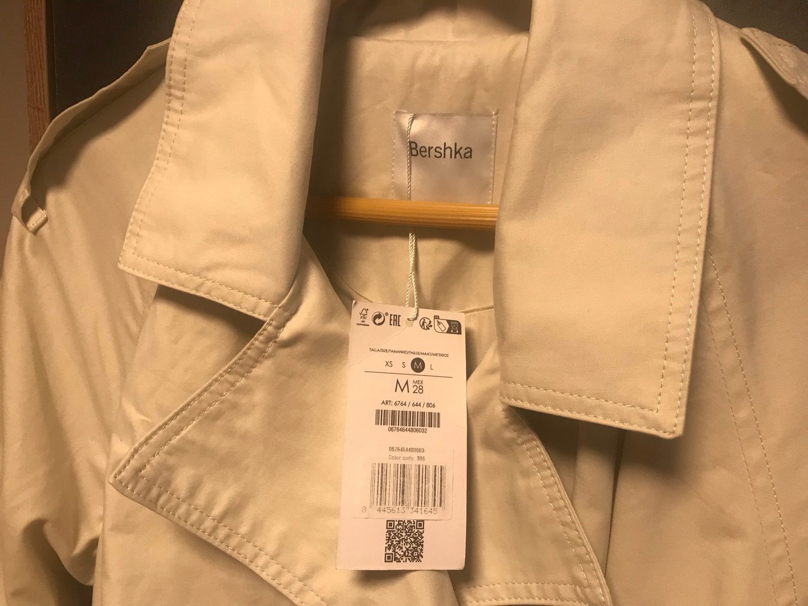 Nieuwe Bershka Trenchcoat - Maat M, Ophalen of Verzenden, Nieuw, Maat 38/40 (M), Beige