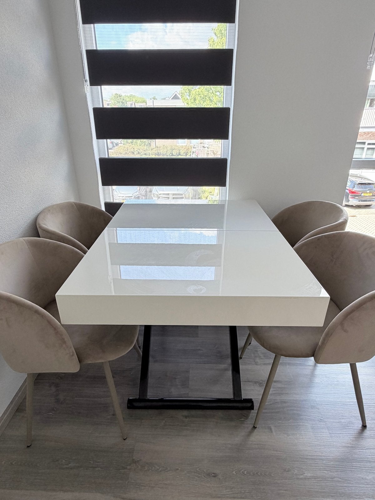 Made Essentials Rhys tafel - verstelbaar tot salontafel, Huis en Inrichting, Ophalen, Gebruikt, 100 tot 150 cm, 50 tot 100 cm