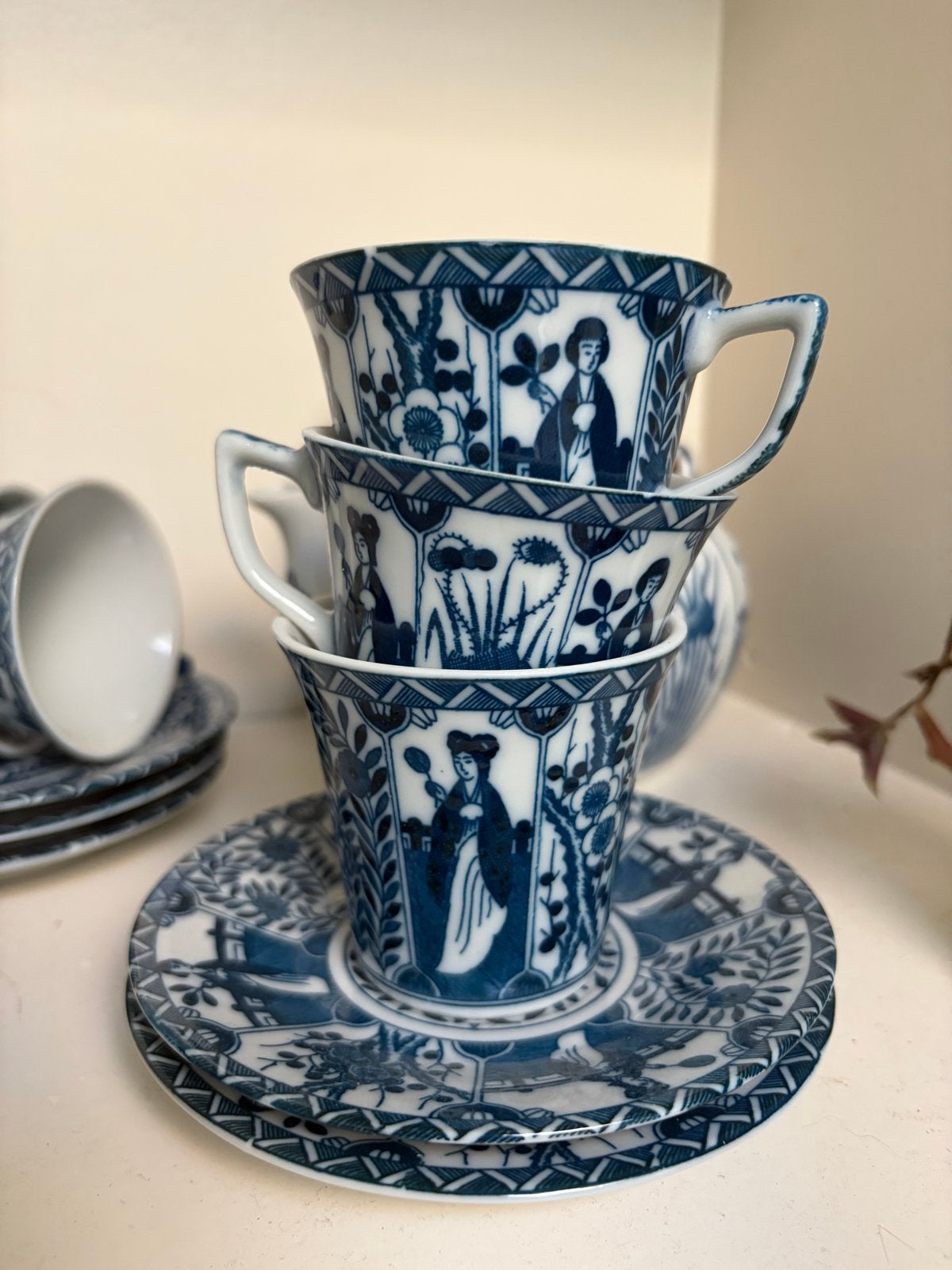 Vintage Chinees theeservies met blauw-wit decor, Ophalen