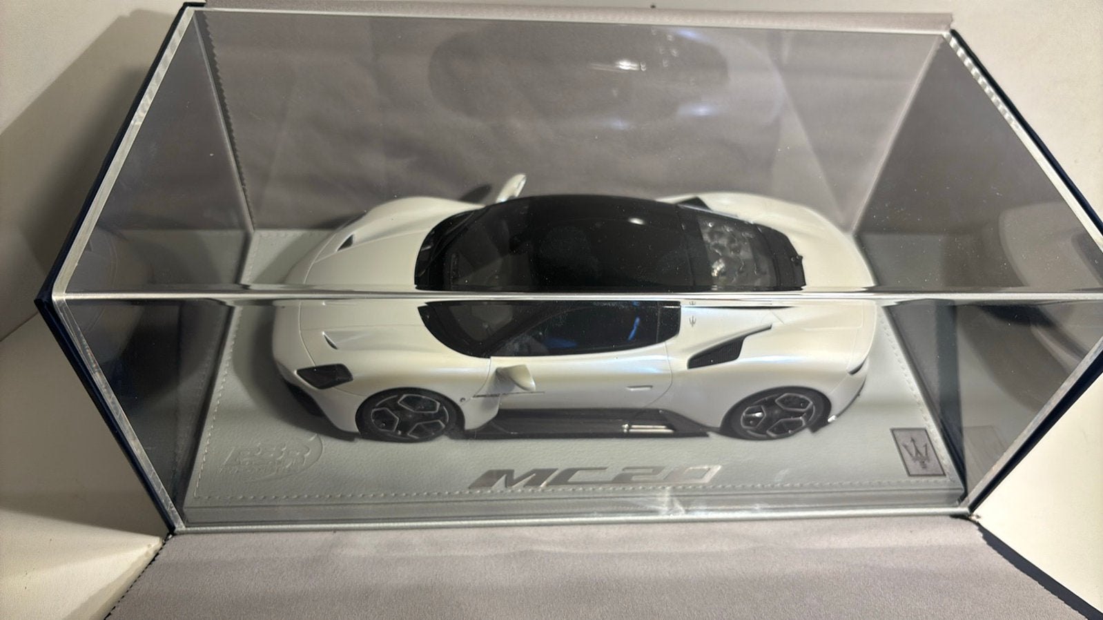Maserati mc20 bianco audace wit BBR 1.18, Hobby en Vrije tijd, Modelauto's | 1:18, Ophalen of Verzenden, A, A, A