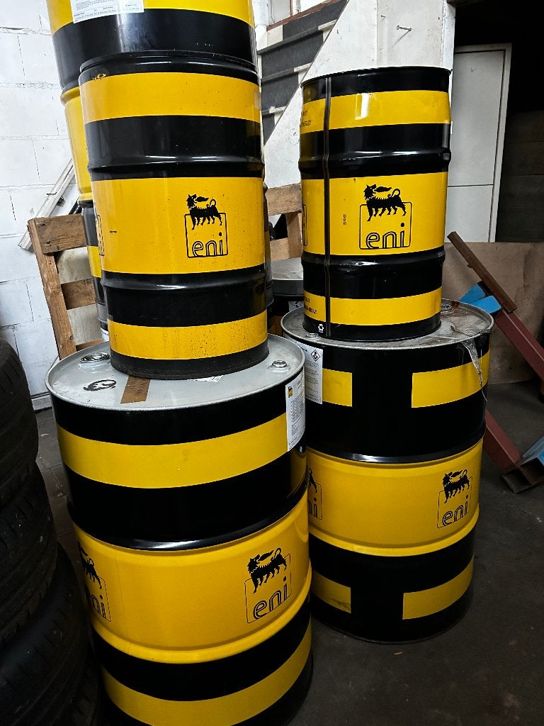 Olievat Oliedrum 60 en 200 liter Eni, Ophalen, Gebruikt, Vuurton