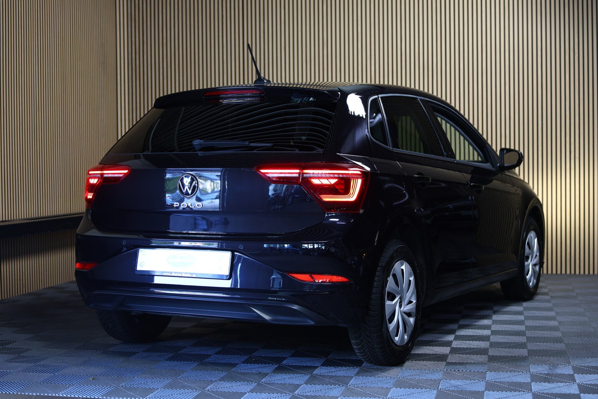 Volkswagen Polo 1.0 TSI Polo CARPLAY NAVI CLIMA CRUISE PDC D, Auto's, Voorwielaandrijving, Stof, Zwart, LED verlichting
