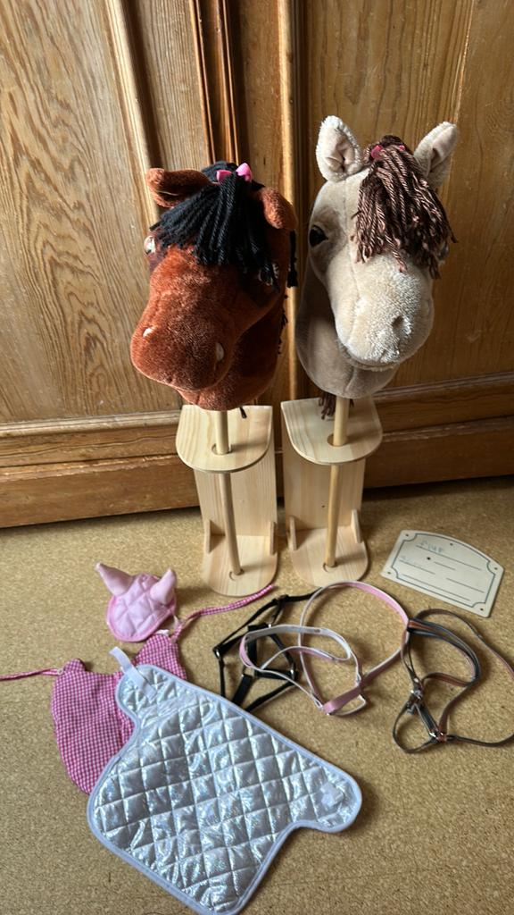 2 hobbyhorses van Pipoos, Kinderen en Baby's, Speelgoed | Overig, Ophalen, Jongen of Meisje