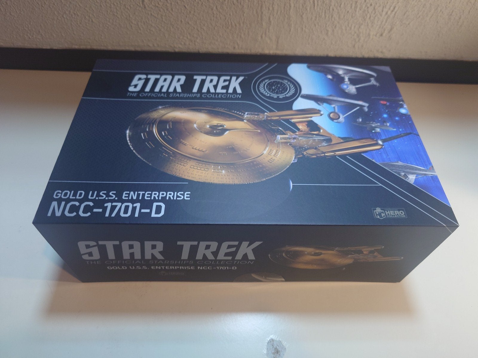 Star Trek Gold U.S.S. Enterprise NCC-1701-D xl eaglemoss, Ophalen of Verzenden, Nieuw