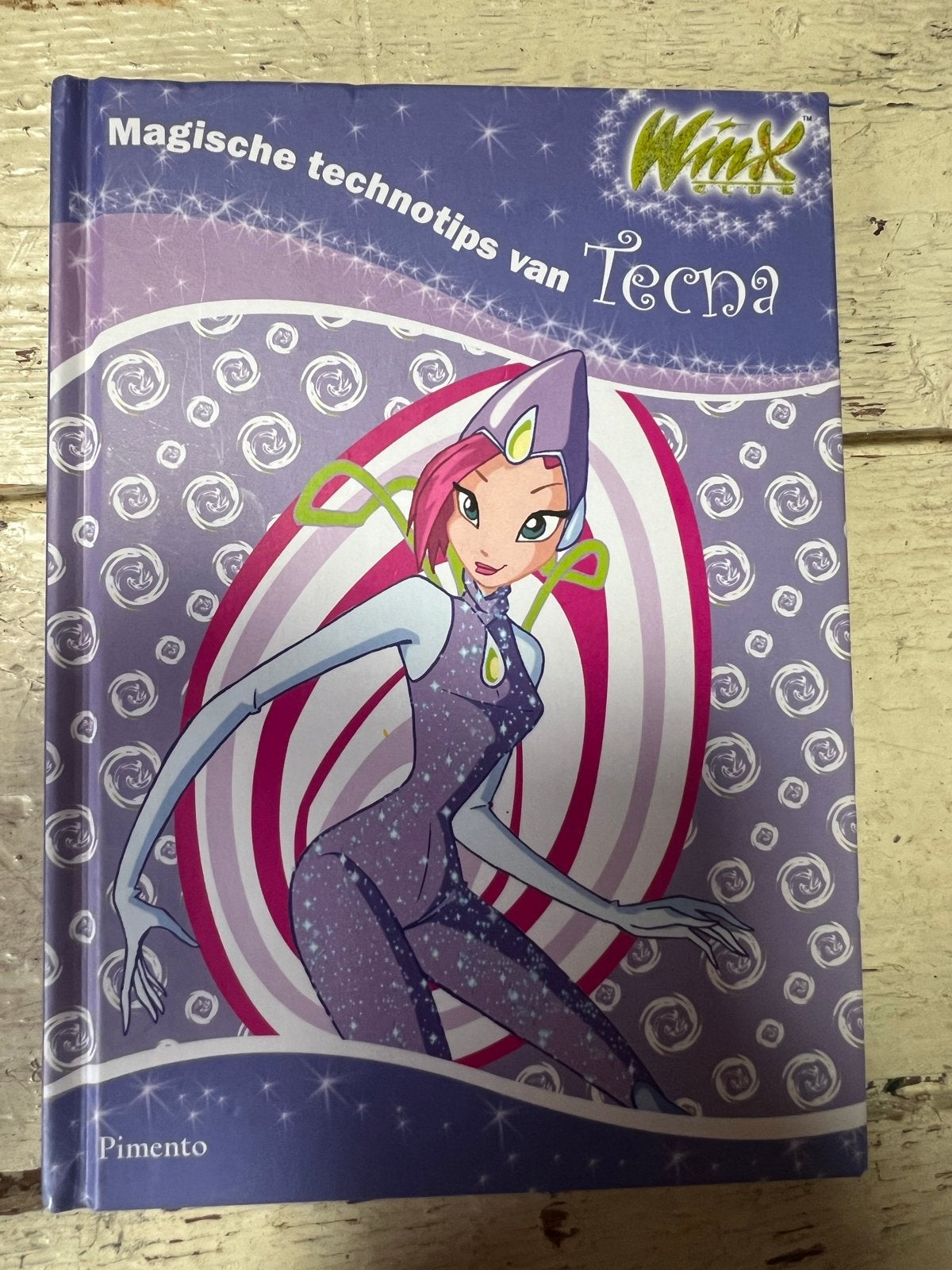 Winx Club: Magische technotips van Tecna, Ophalen of Verzenden, Zo goed als nieuw, Fictie
