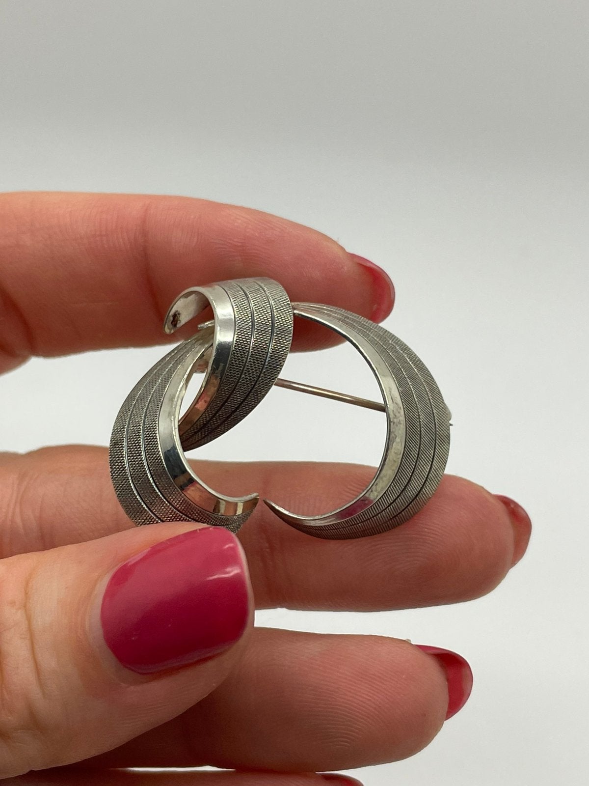 E255 Prachtige zilveren TEKA broche, Sieraden, Tassen en Uiterlijk, Ophalen of Verzenden, Zilver, Broche