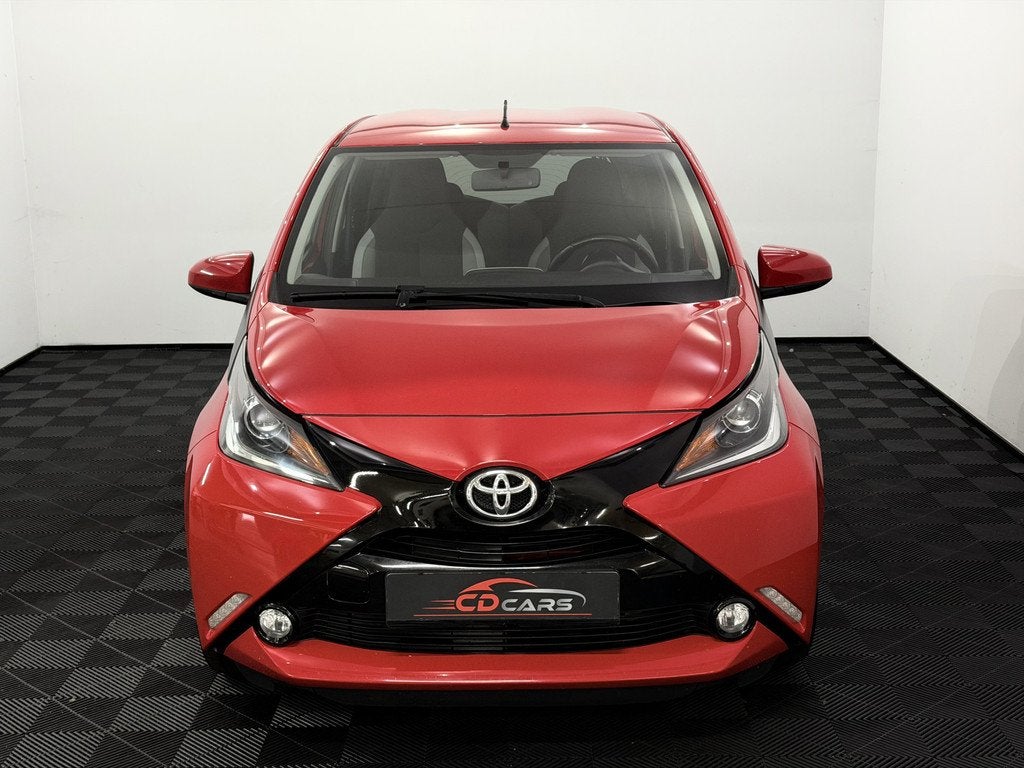 Toyota Aygo 1.0 VVT-i x-play Camera, Airco, Lichtmetalen vel, Auto's, Toyota, Stof, Gebruikt, Euro 6, 4 stoelen