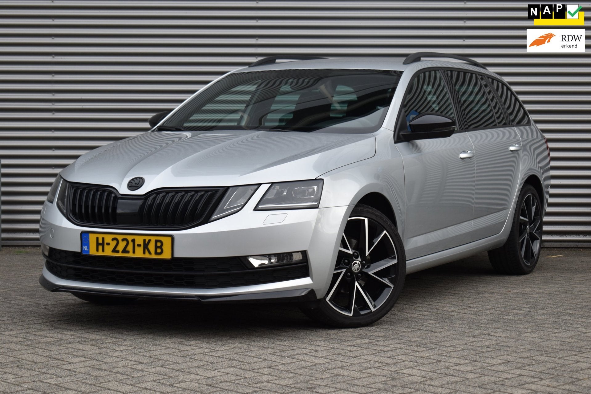 Skoda Octavia Combi 1.6 TDI Greentech Sport Business, Airco,, Auto's, Stof, Gebruikt, 4 cilinders, 116 pk