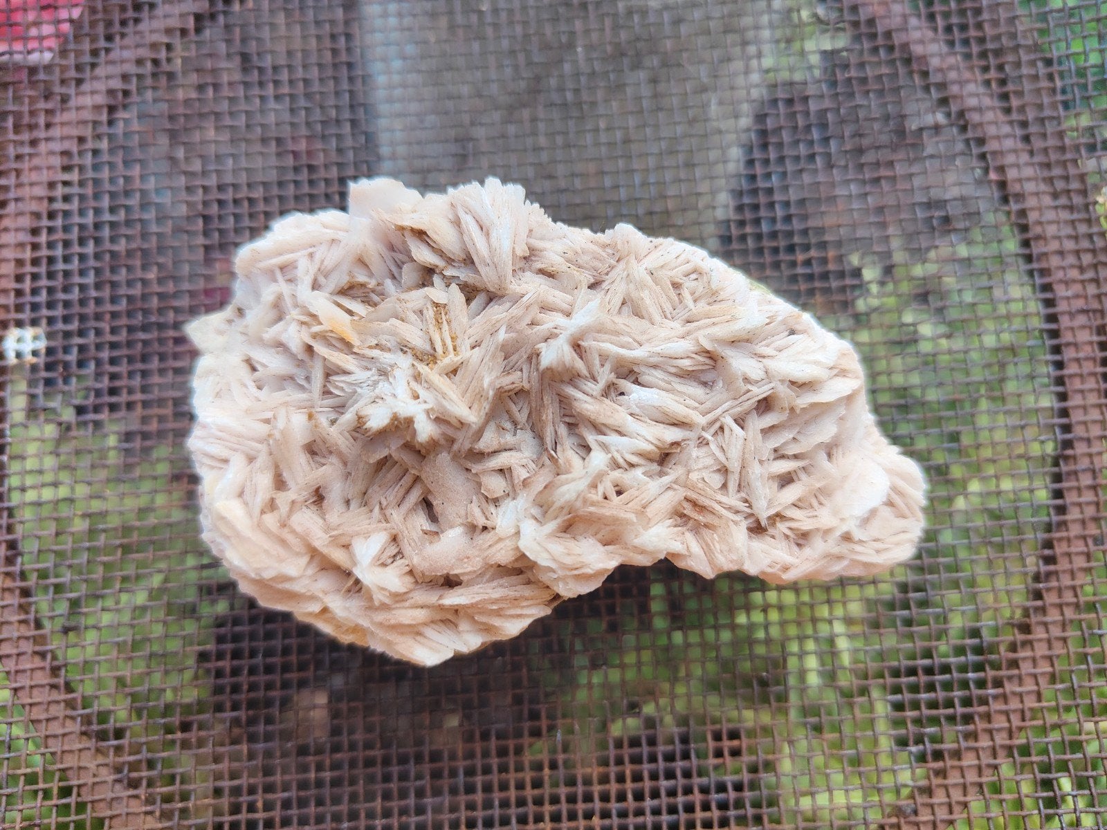 Mooie bariet mineraal - 210 gram, Ophalen