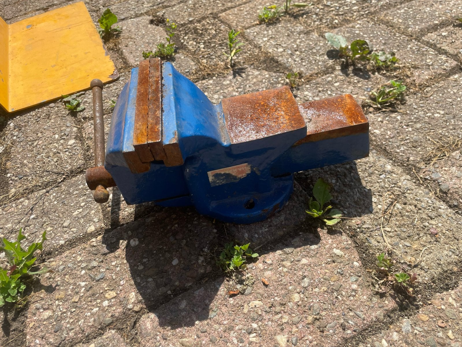Robuuste bankschroef - Blauw, gebruikt, Doe-het-zelf en Verbouw, Gereedschap | Handgereedschap, Ophalen, Gebruikt, Bankschroef