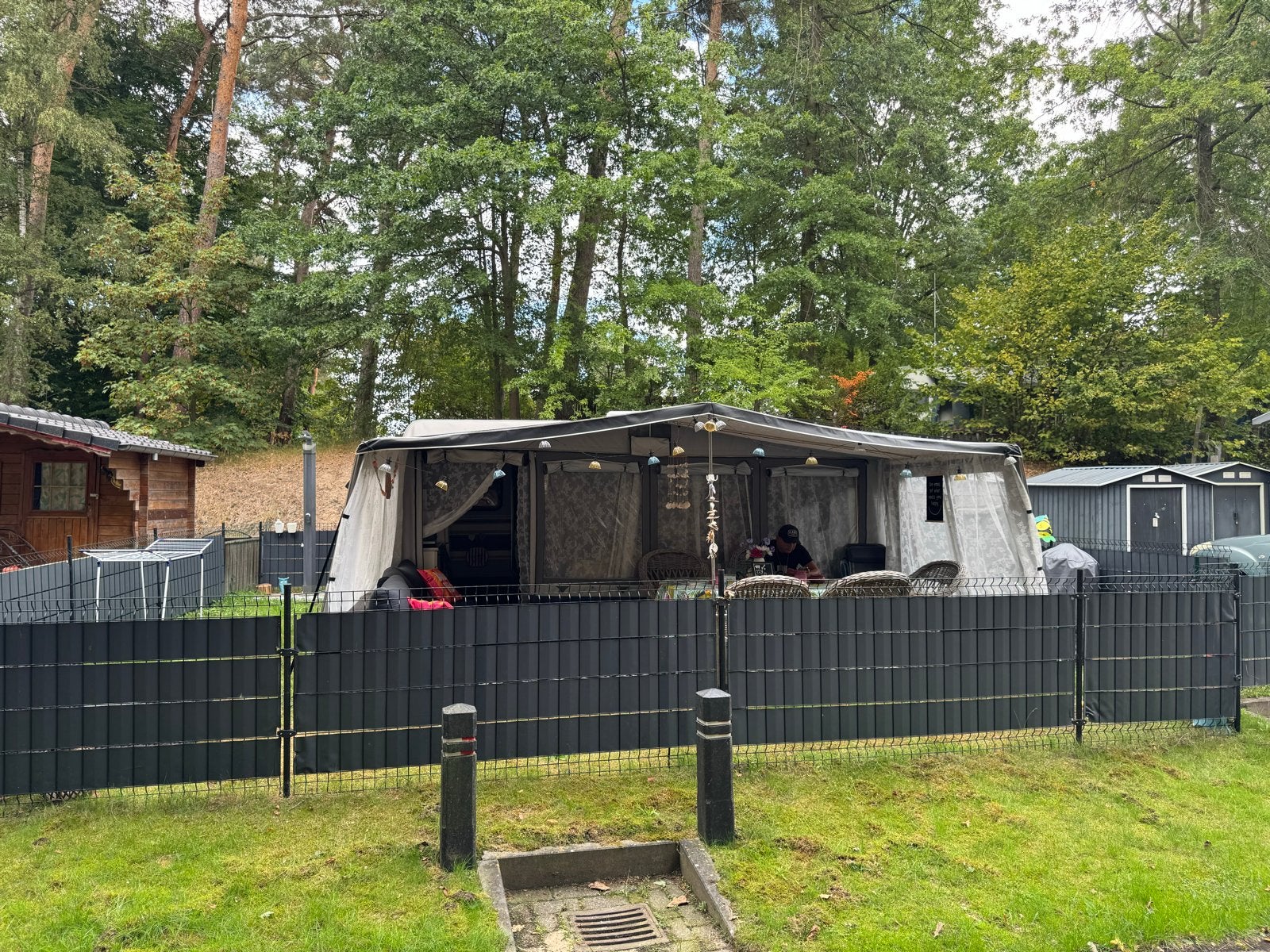 Mooie Brand Tarifa seizoenstent plus luifel en uitbouw mt 13, Ophalen, Zo goed als nieuw, PVC, Brand