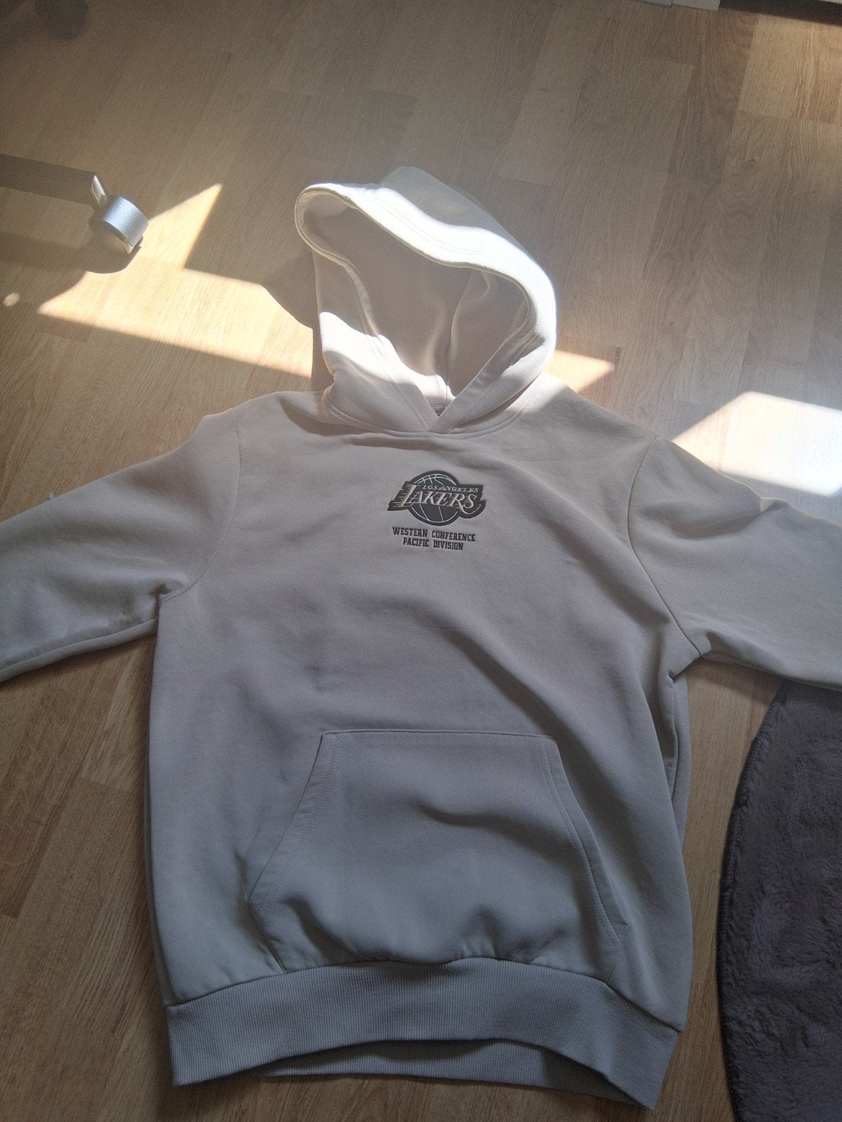 Lakers hoodie, Ophalen of Verzenden, Zo goed als nieuw