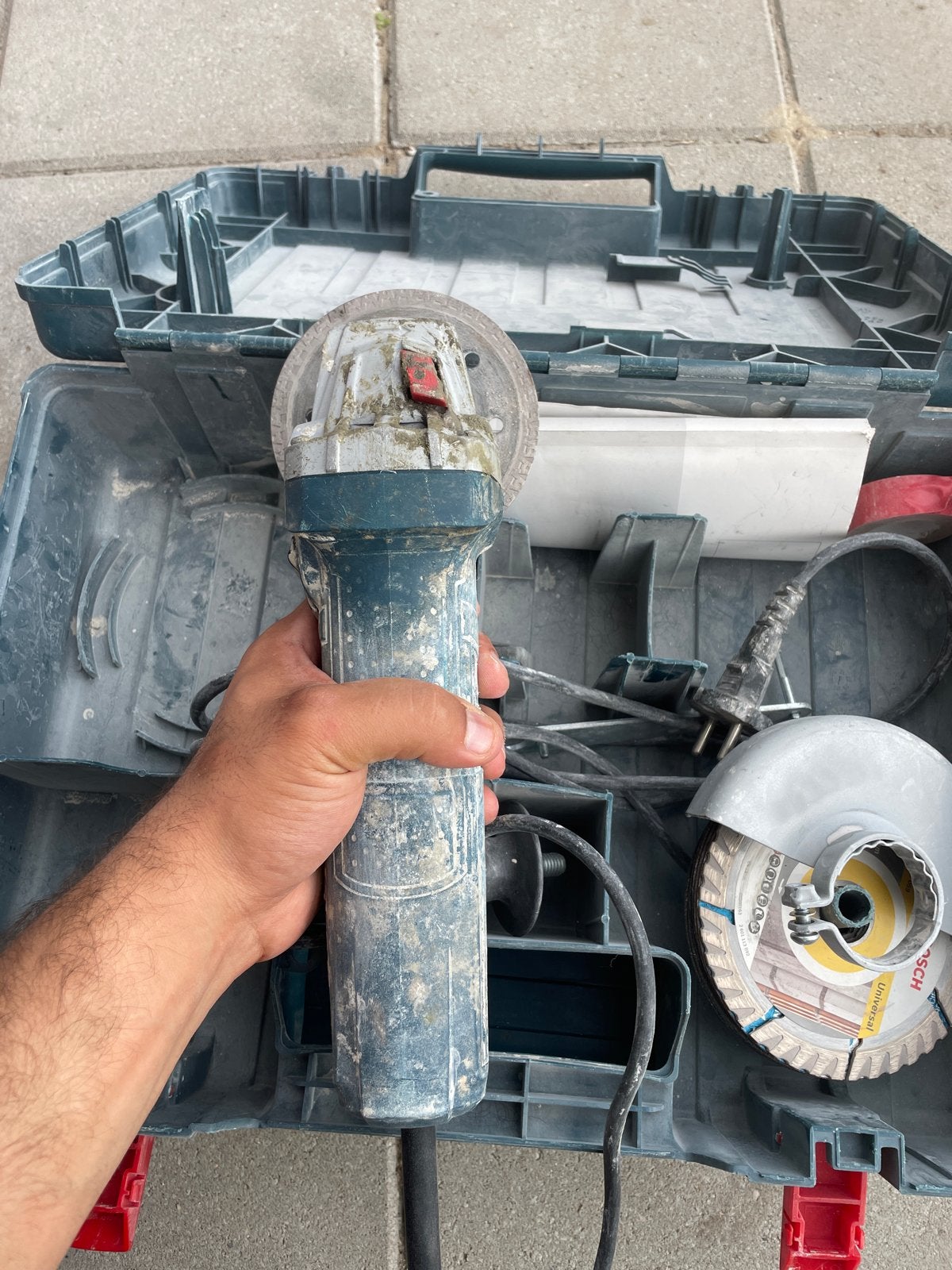 Bosch Professional Haakse Slijper GWS 880 W met Koffer, Ophalen of Verzenden, Gebruikt, 700 tot 1000 watt, Haakse handslijpmachine