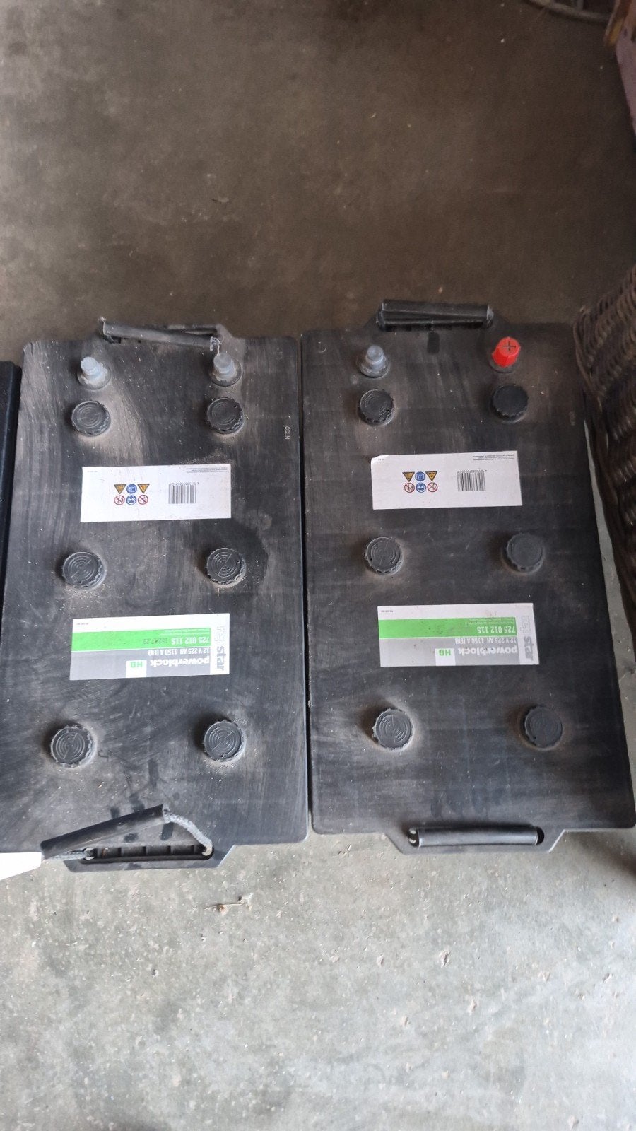 Accu 2 x 240 amp , nooit gebruikt, Watersport en Boten, Ophalen of Verzenden, Nieuw, Motor en Techniek, Zeilboot of Motorboot