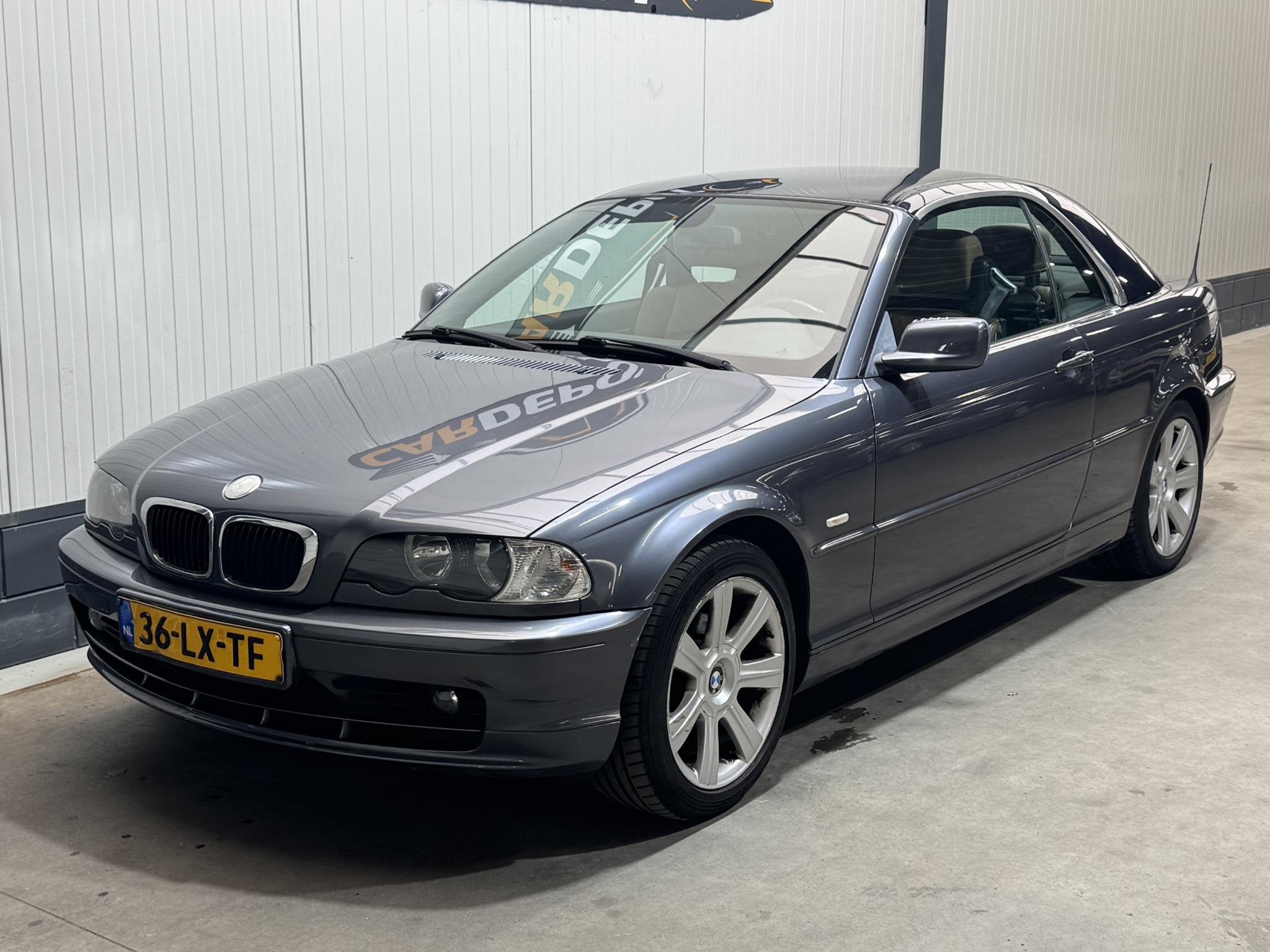 BMW 3-serie Cabrio 318Ci Executive, Auto's, BMW, Automaat, Achterwielaandrijving, 680 kg, Cabriolet