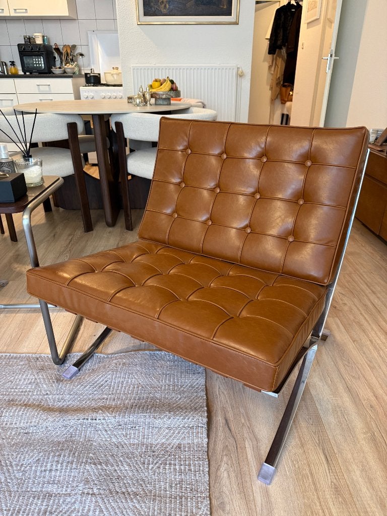 Barcelona chair, Ophalen, Zo goed als nieuw, 75 tot 100 cm, Leer
