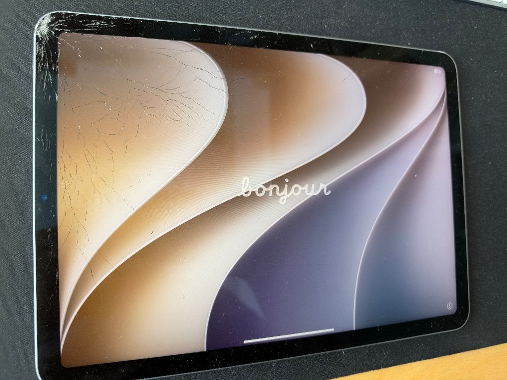 iPad Air 4 64GB 2021 (werkend met kapot scherm), Computers en Software, Ophalen, Gebruikt, Blauw, Apple iPad Air