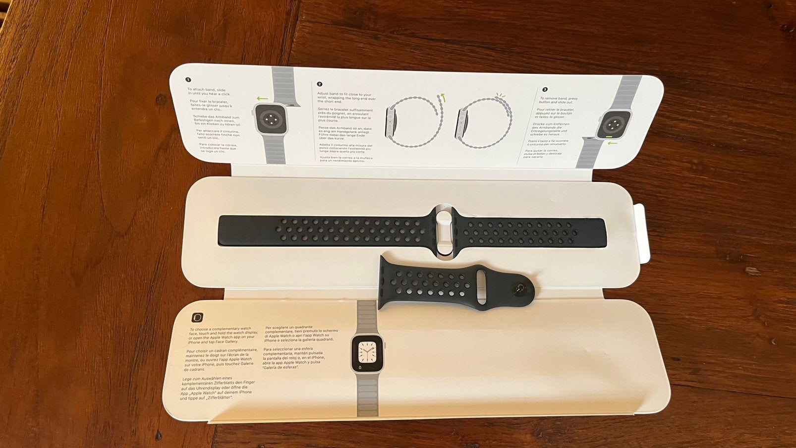 Origineel Apple watch Nike sport bandje 44 mm zwart, Ophalen of Verzenden, Nieuw, Zwart, IOS