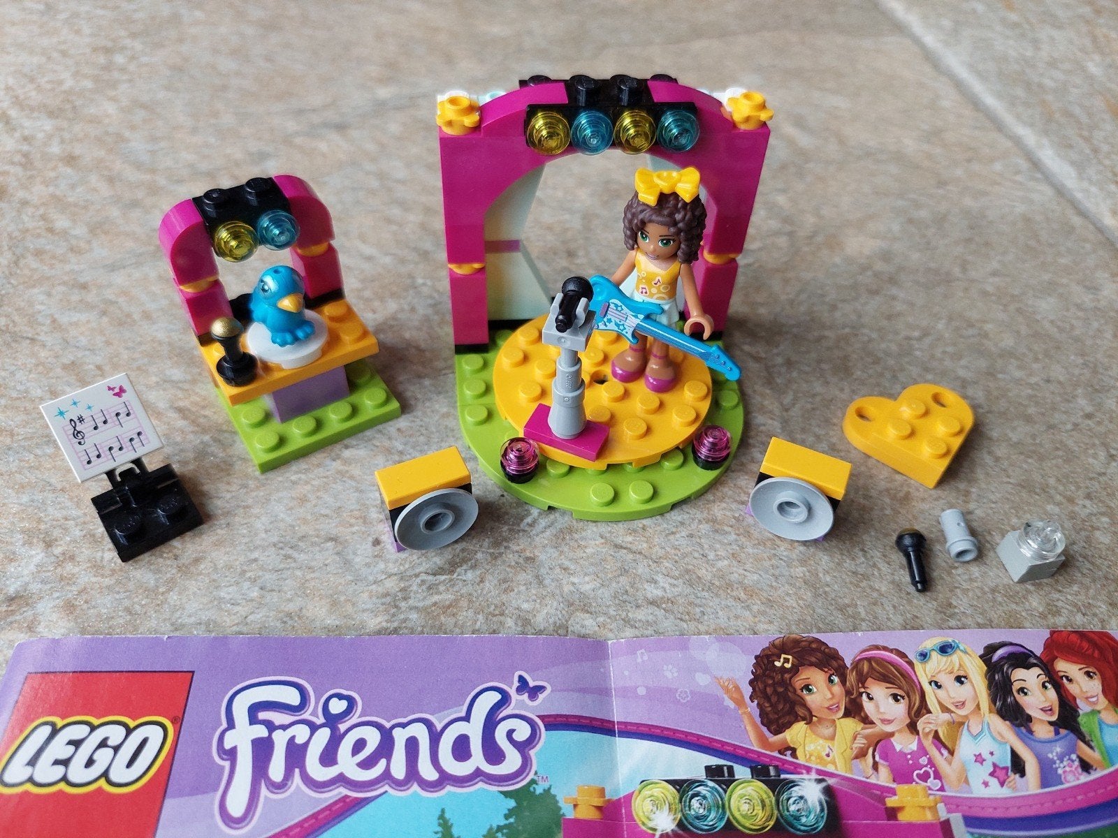LEGO Friends 41309 Andrea's muzikale duet COMPLEET+ BOEKJE, Lego, Friends, Ophalen of Verzenden, Zo goed als nieuw