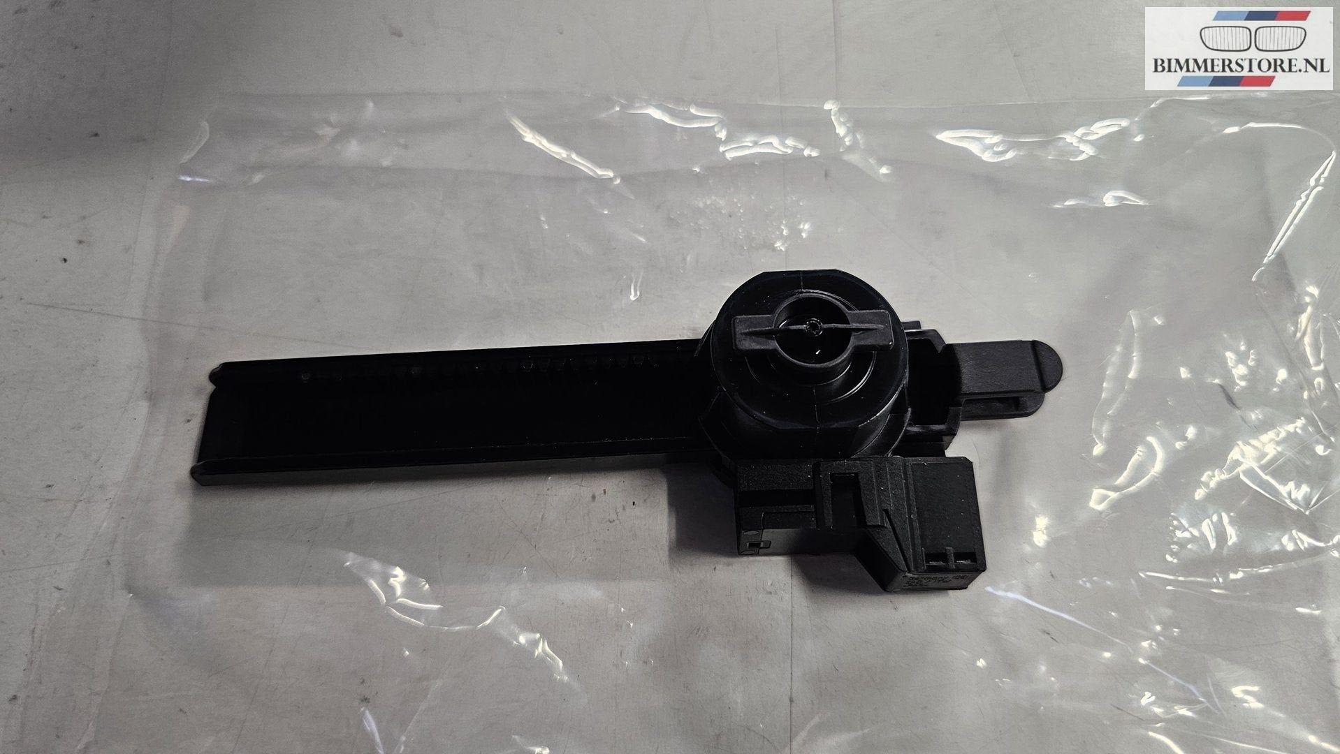 Demper voor handschoenkastje BMW X5 G05 51169473658 9473658, Gebruikt, -, -, Ophalen of Verzenden