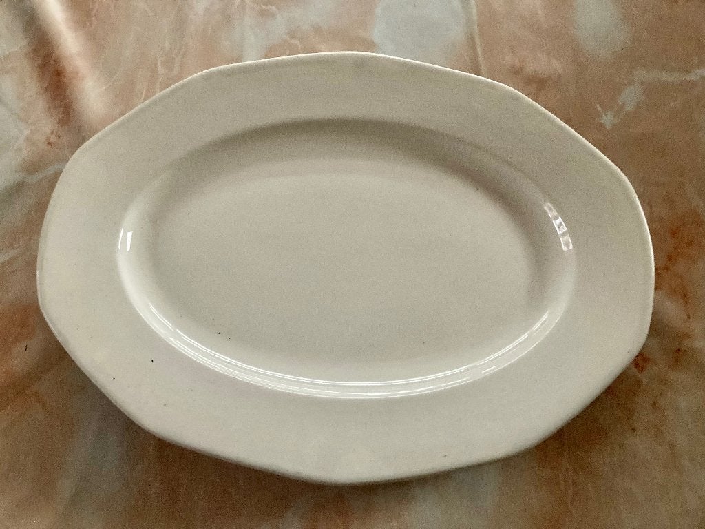 Ovale schotel, Ophalen of Verzenden, Zo goed als nieuw, Porselein, Schaal of Schalen