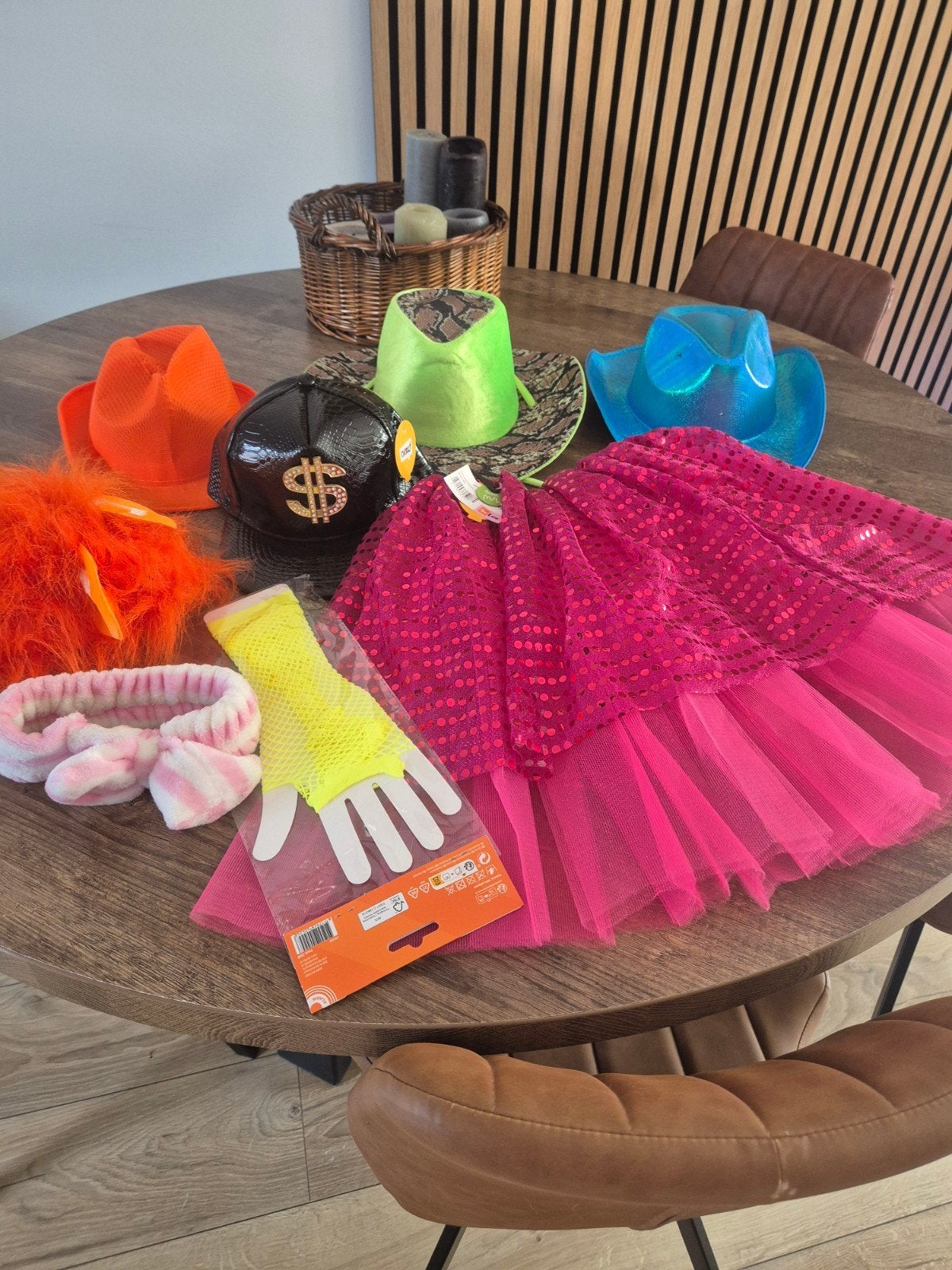 Nieuwe en 1 keer gebruikte feestaccesoires., Ophalen, Nieuw, Carnaval