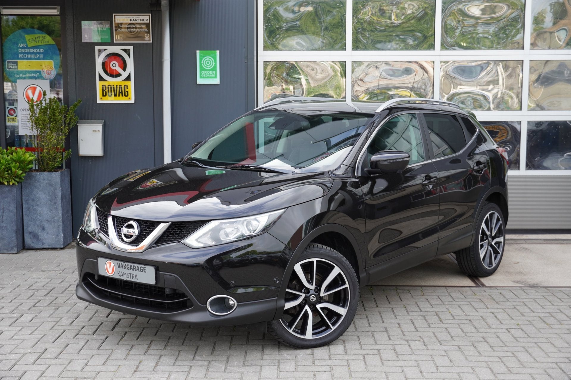 Nissan Qashqai 1.5 dCi Tekna 360cam/Navi/Panodak/Leder/Clima, Auto's, Voorwielaandrijving, 1350 kg, Gebruikt, Euro 6