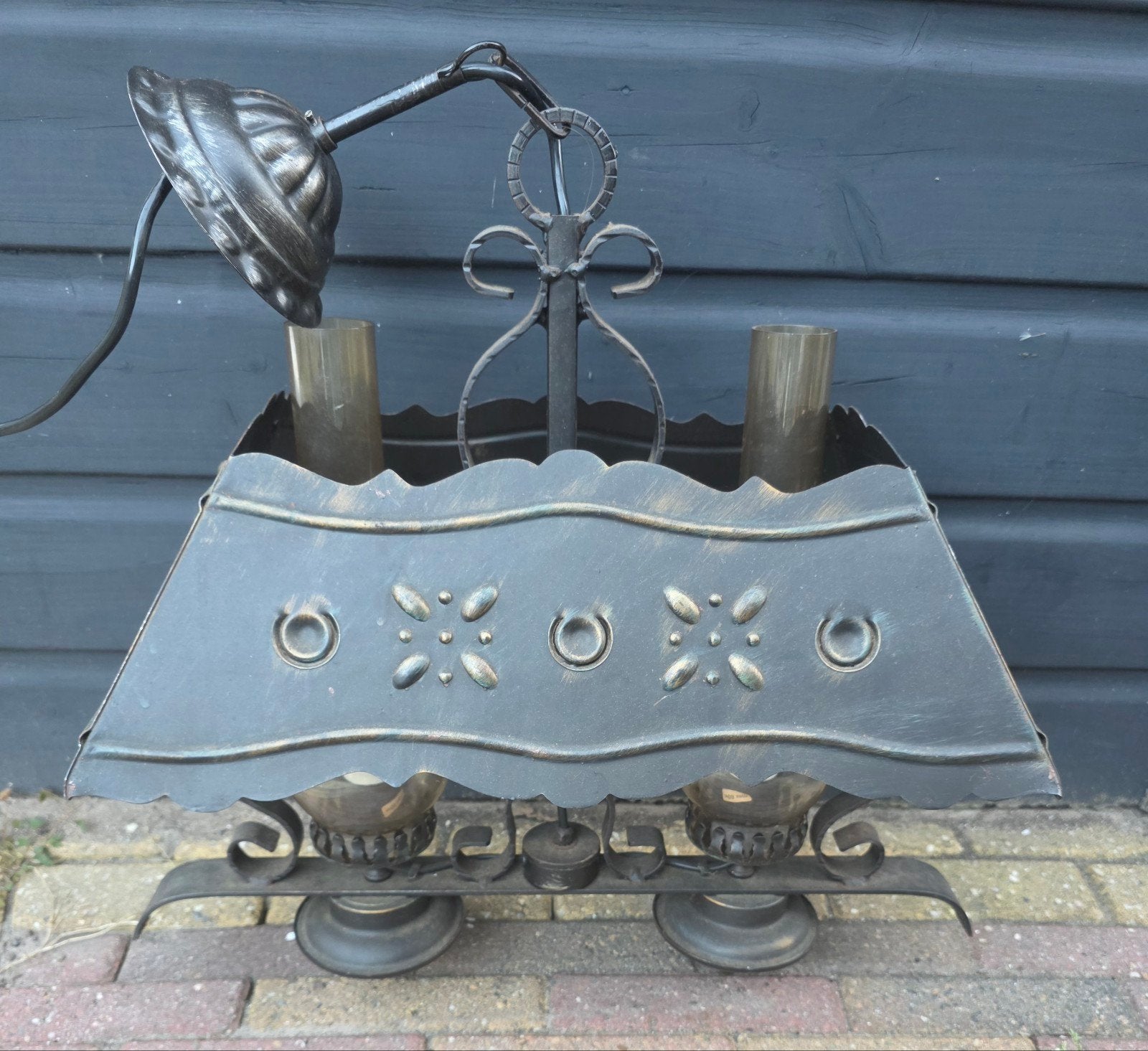 Vintage smeedijzeren hanglamp met glazen kelken, Ophalen