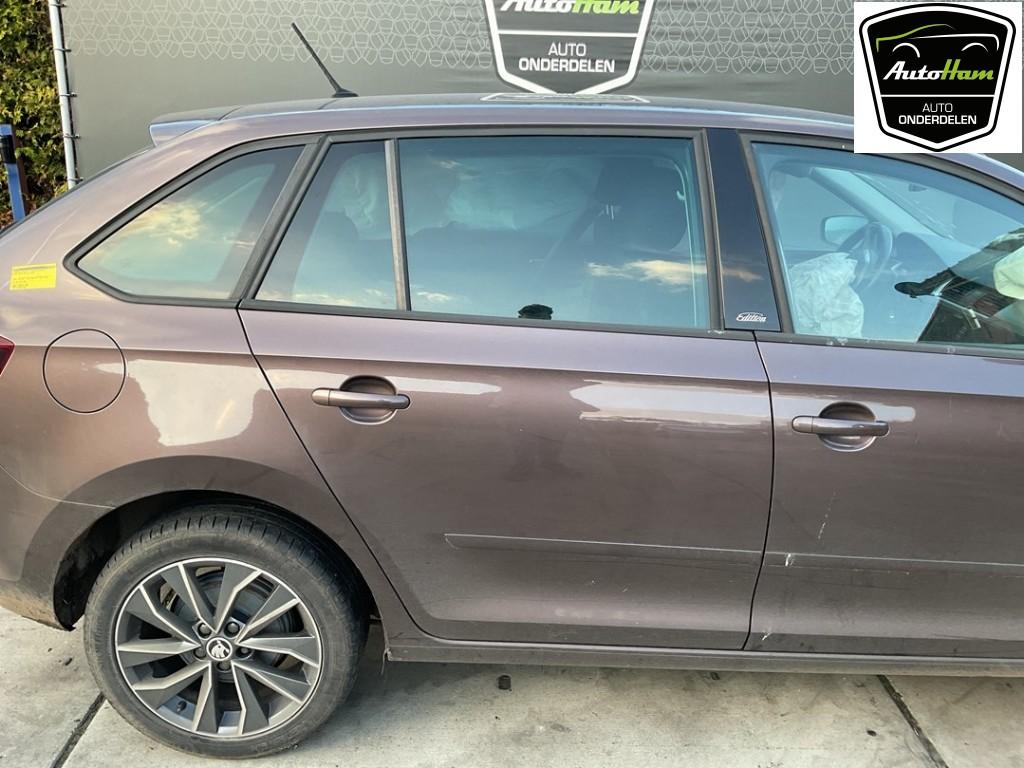 Portier Rechts Achter Skoda Rapid 2015 5JJ833052A, Info@skoda-auto.de, Skoda, Škoda Auto Deutschland GmbH, Gebruikt