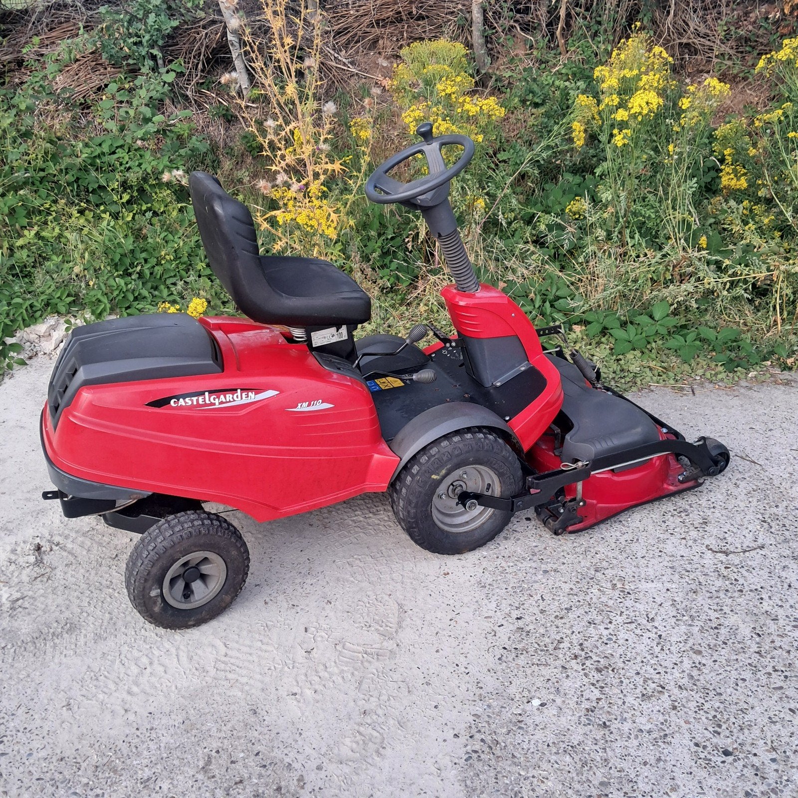 castelgarden XM 110     975 euro, Tuin en Terras, Zitmaaiers, Ophalen, Gebruikt, Versnellingen, Castelgarden