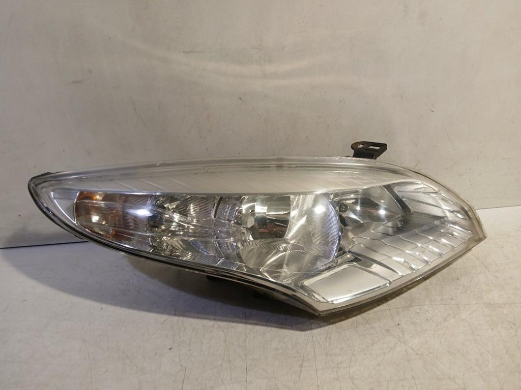 Koplamp rechts Renault Mégane, Auto-onderdelen, Verlichting, Onderdelen@venauto.nl, Van der Ven Autorecycling B.V., Gebruikt, Ettenseweg 76, 4706 PB Roosendaal, The Netherlands
