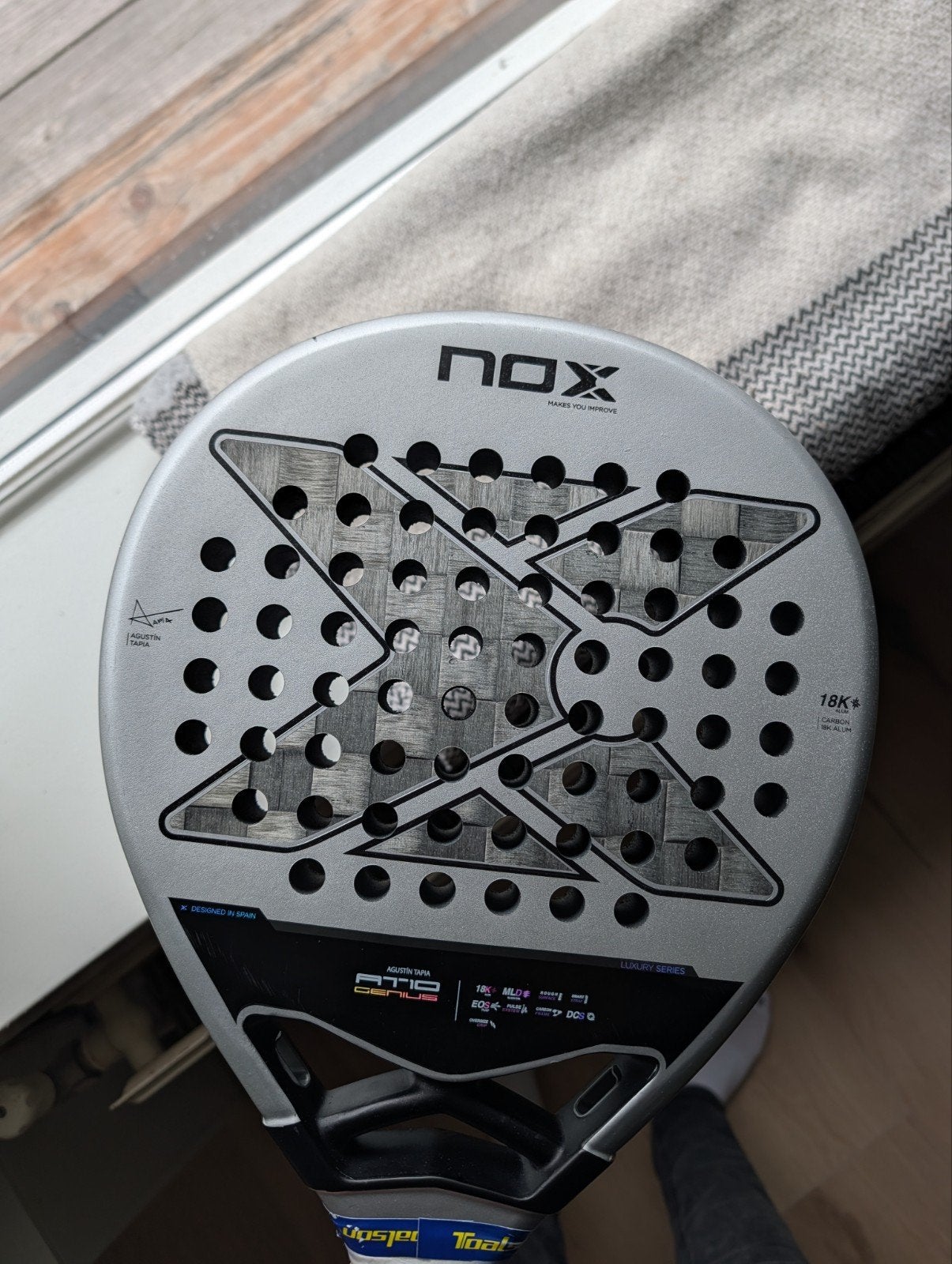 Nox AT10 Genius 18K Padel Racket - Beschadigd padel, Sport en Fitness, Padel, Ophalen of Verzenden, Gebruikt