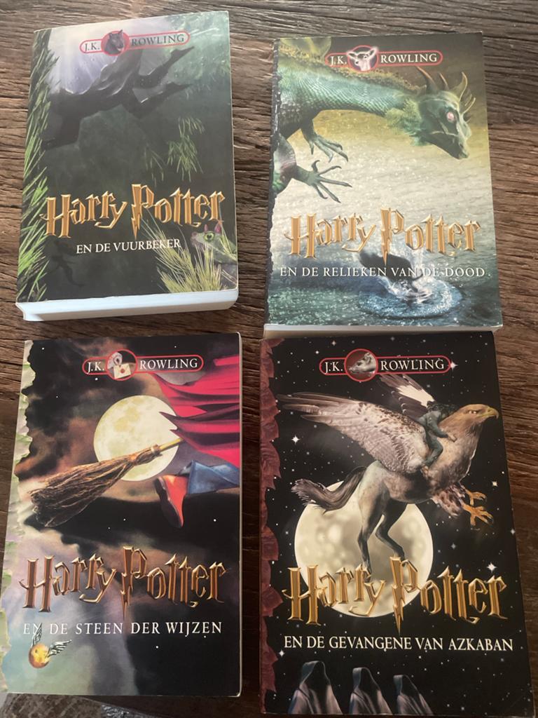 Harry Potter Boeken - Deel 1, 3, 4 en 7, Ophalen of Verzenden, Zo goed als nieuw