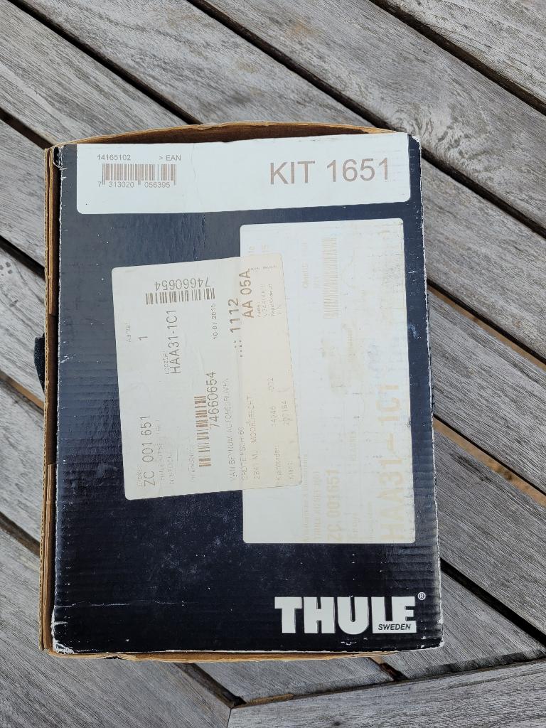 thule kit 1651, Auto diversen, Ophalen of Verzenden, Zo goed als nieuw