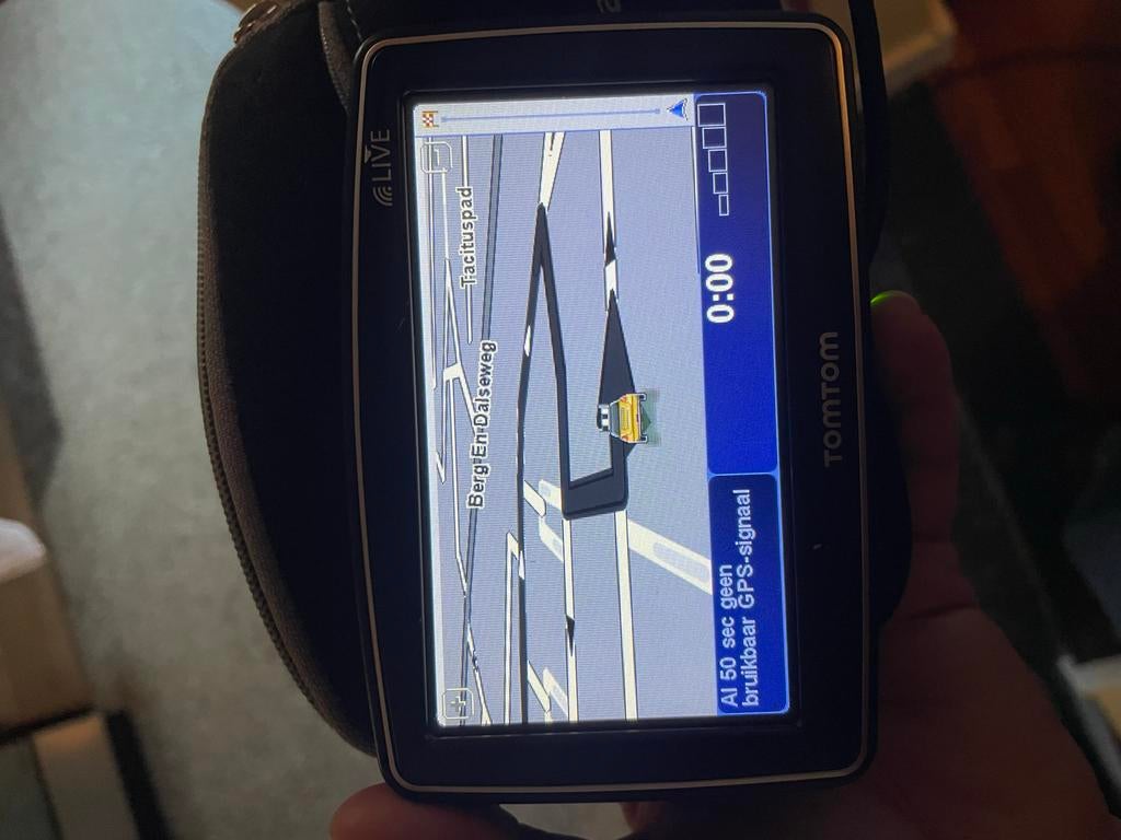 TomTom navigatiesysteem met LIVE services, Ophalen of Verzenden, Gebruikt