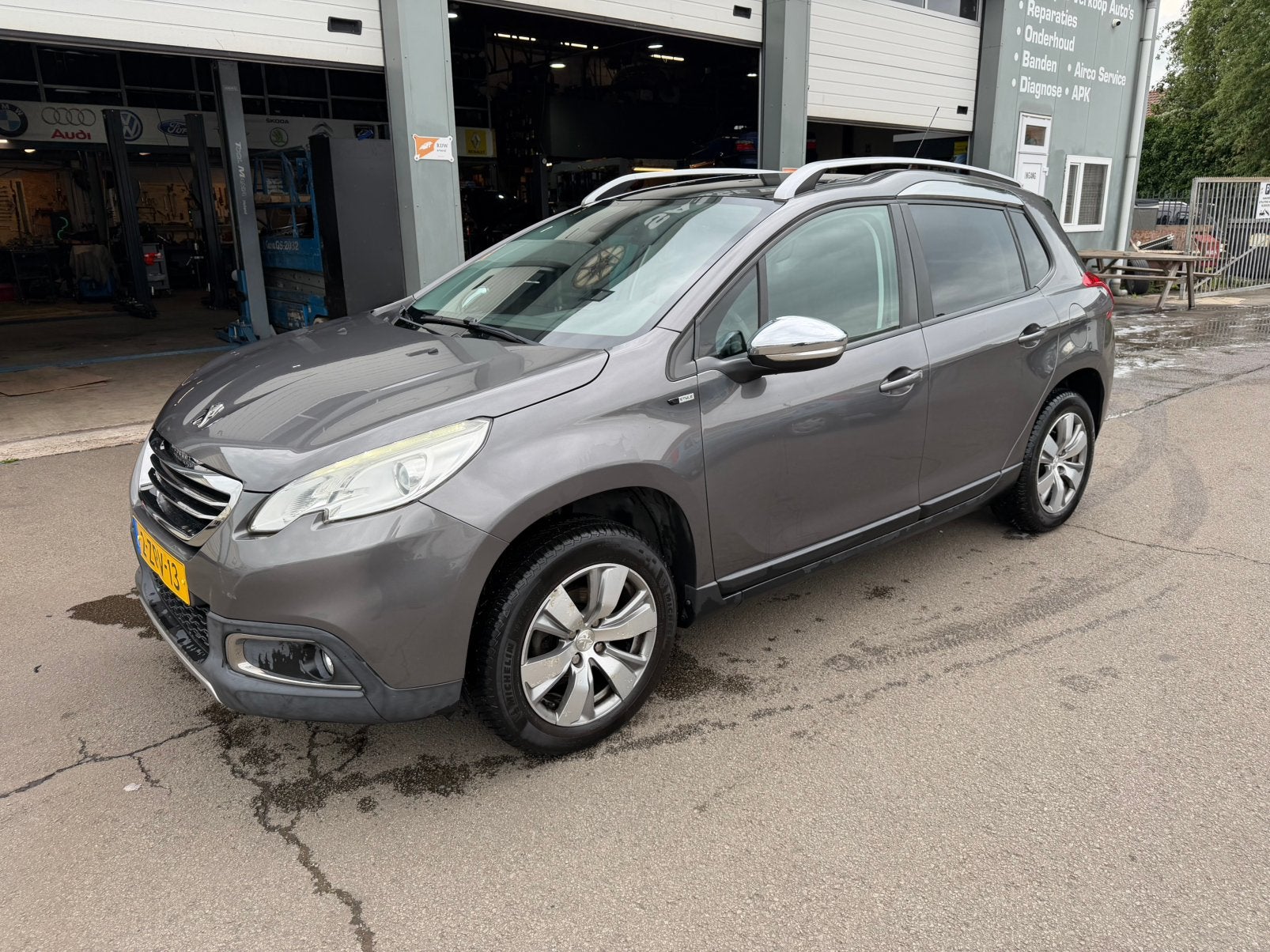 Peugeot 2008 1.2 VTI 60KW/82PK 2015 Grijs
