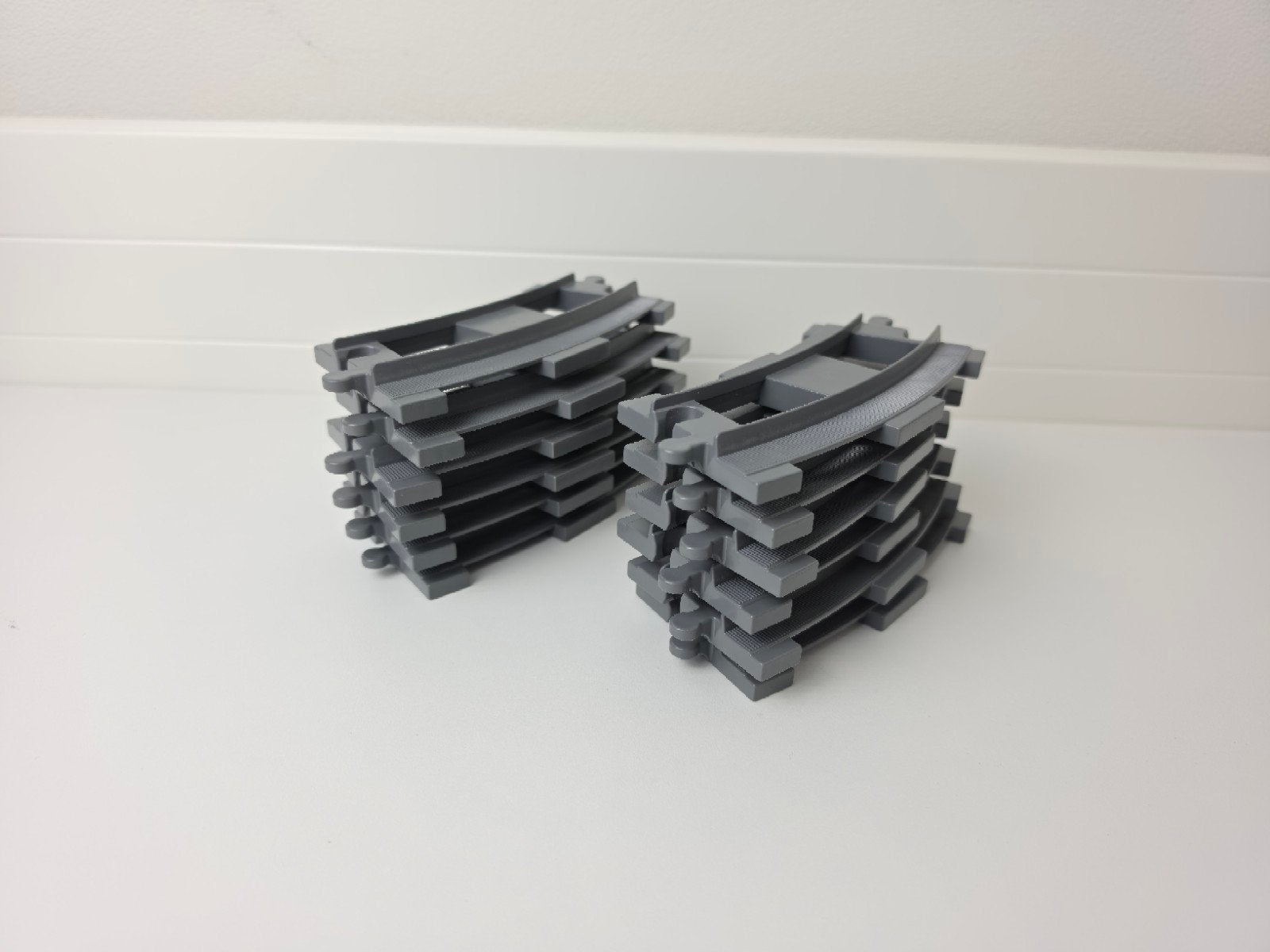 LEGO Duplo 12 stuks trein rails curved - Dark Bluish Gray, Overige thema's, Accessoire, Ophalen of Verzenden, Zo goed als nieuw
