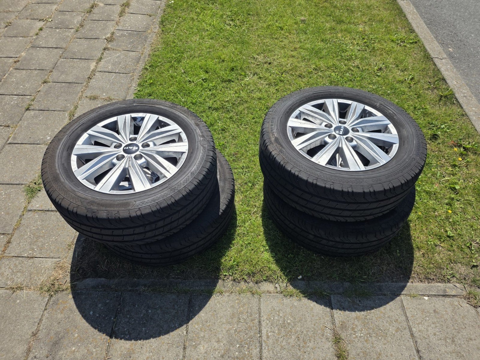 MAN TGE velgen zo goed als nieuw!, Banden en Velgen, Bestelwagen, Gebruikt, 215 mm