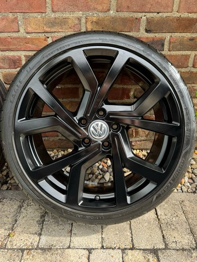Volkswagen Brescia 19 INCH origineel zwart zomerset, 19 inch, Banden en Velgen, Ophalen of Verzenden, Personenwagen