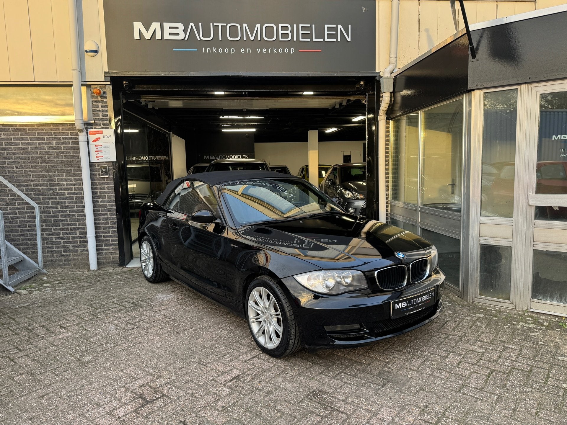 BMW 1-serie Cabrio 118i/Cabrio/Zwart'/Bom voll Opties/Carpla, Auto's, 1-Serie, 4 stoelen, Zwart, Leder