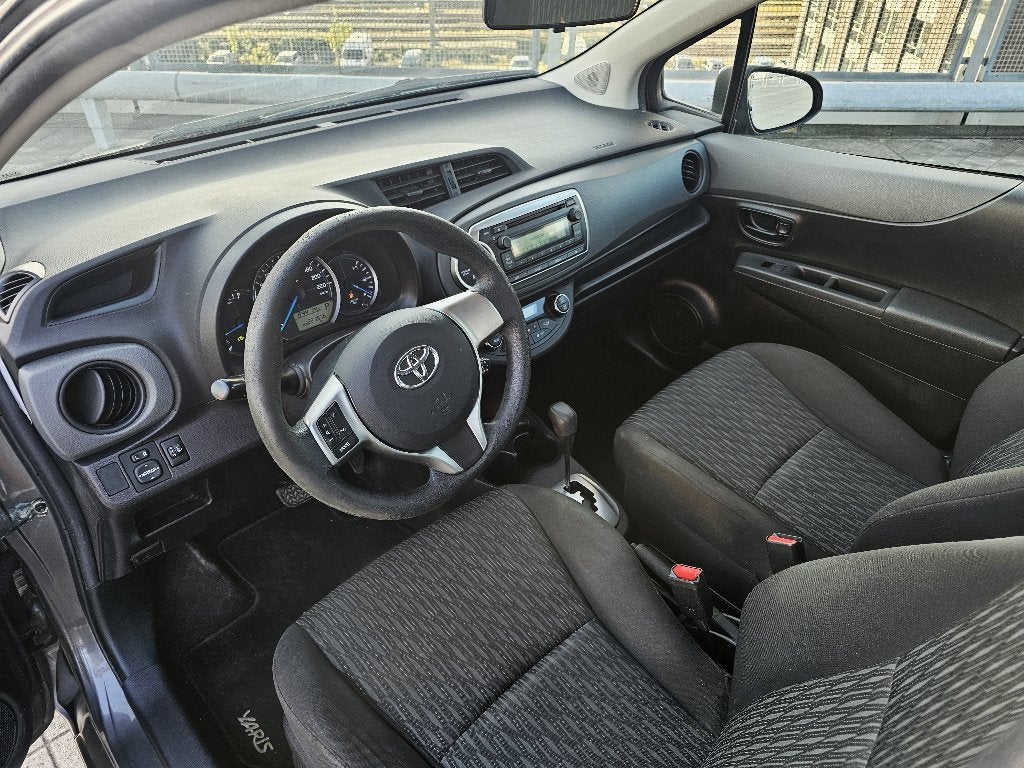 Foto 8 van Toyota Yaris / 2013 / 1.5 Full Hybrid / Automaat / Clima ✅