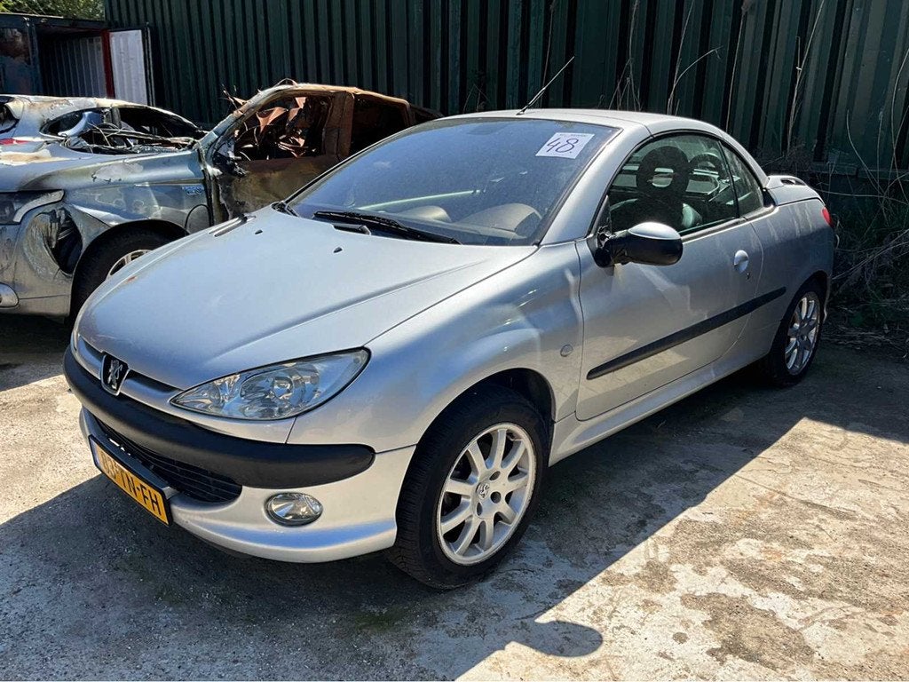 2003 Peugeot 206 CC Personenauto, Auto's, Peugeot, 136 pk, Gebruikt, 4 cilinders, Cabriolet