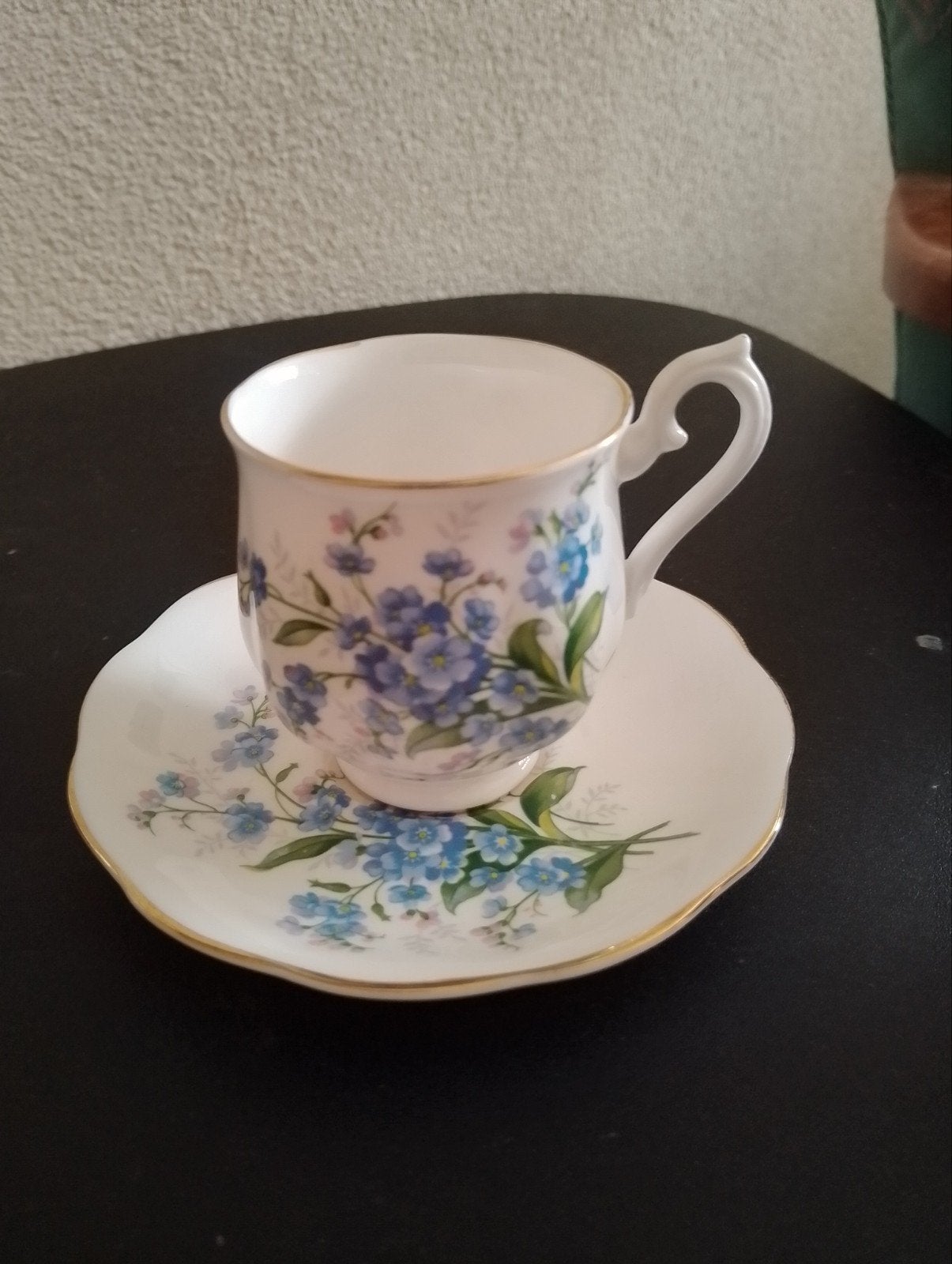 Royal Albert kop en schotel, Antiek en Kunst, Ophalen of Verzenden