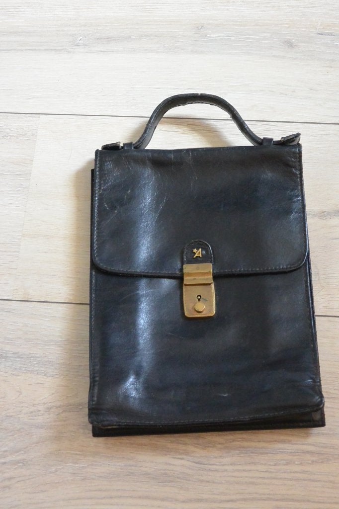 Zwarte vintage handtas van leer - Assima Creations, Ophalen of Verzenden, Gebruikt, Zwart, Handtas