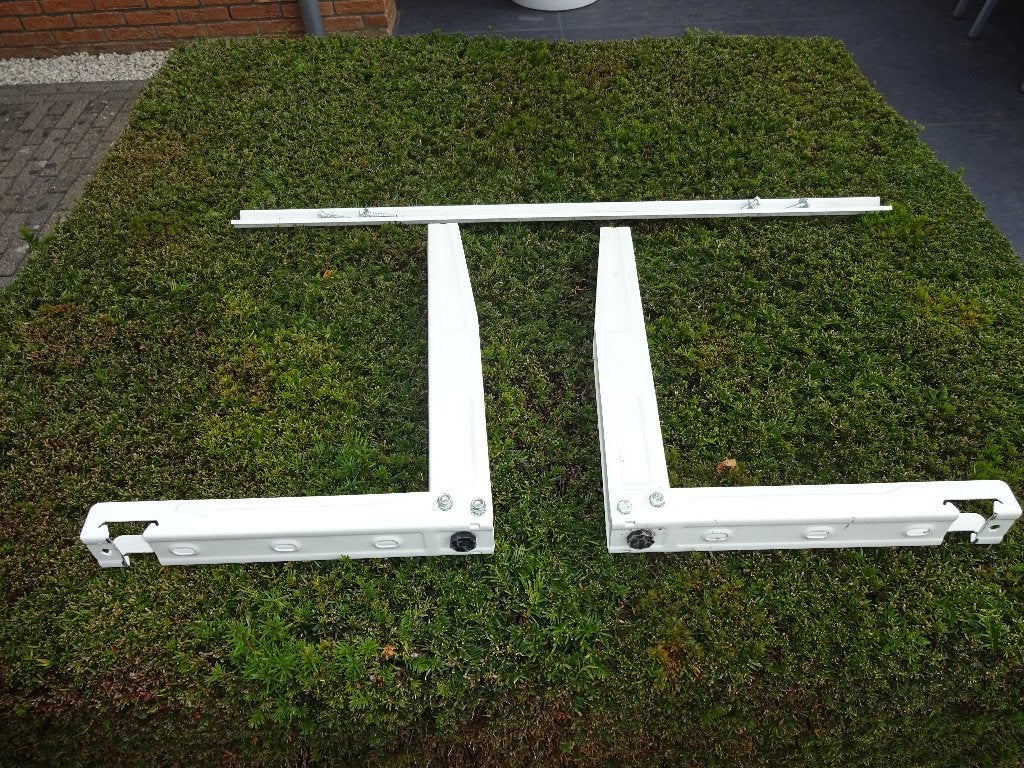 wandbeugel warmtepomp, 30 tot 80 cm, Gebruikt, Overige typen, Minder dan 60 cm