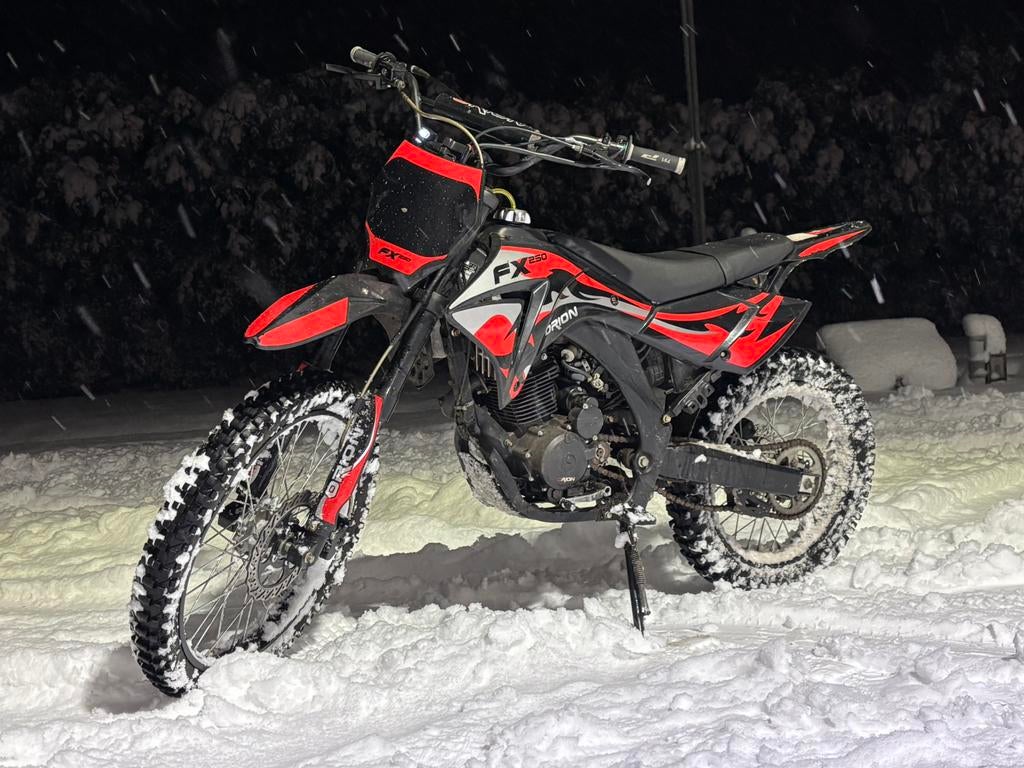 Crosmotor Orion 250cc 4t, Fietsen en Brommers, Brommers | Crossbrommers, Zo goed als nieuw, Overige merken, Ophalen