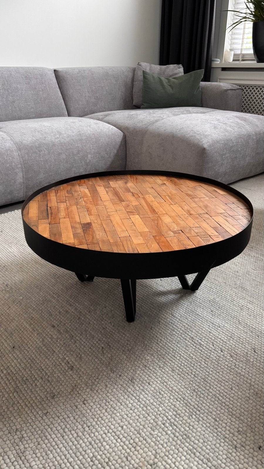 Ronde salontafel met houten blad en metalen frame, Gebruikt, Rond, 5 – 50, Overige houtsoorten