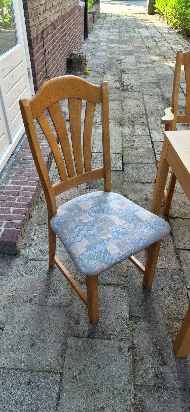 4 stoelen van hout met stoffering, Ophalen, Gebruikt, Bruin, Vier