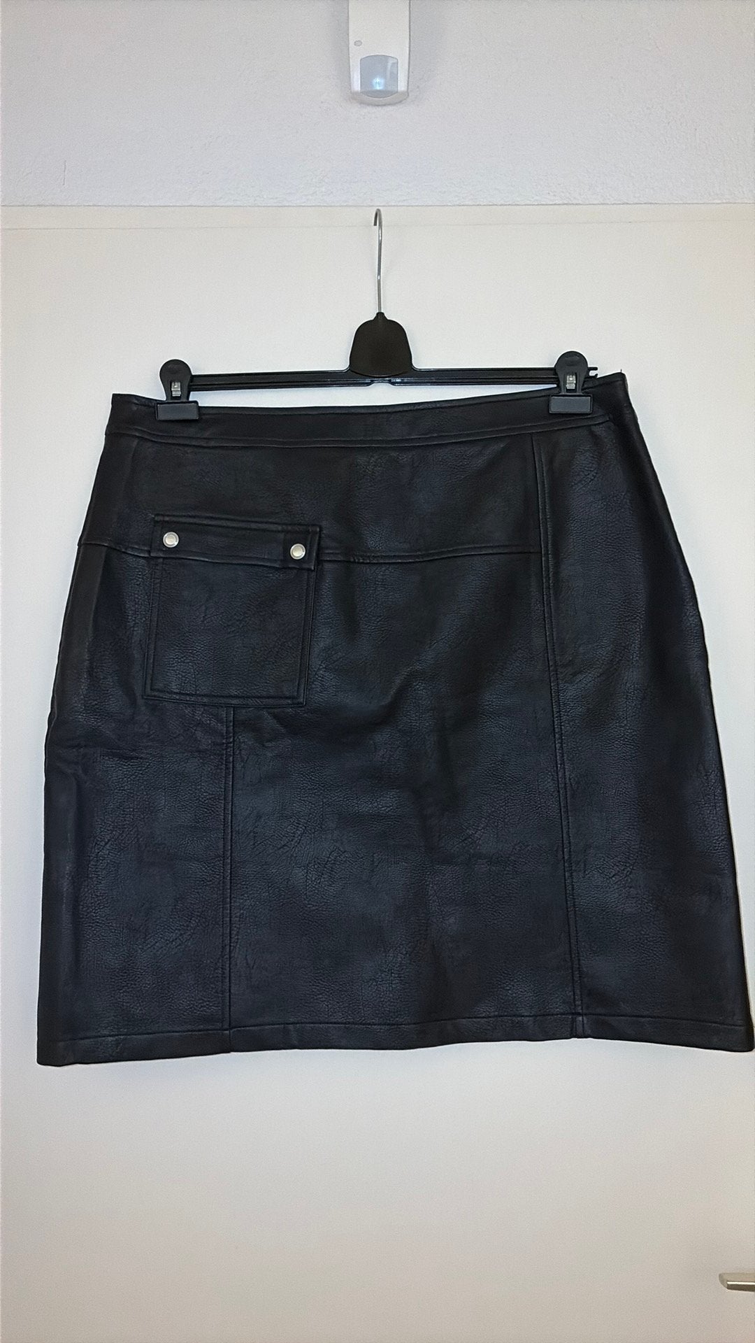 Nieuw zwarte leather look rok mt 48 Ivy Bella Amsterdam, Kleding | Dames, Zwart, Maat 46/48 (XL) of groter, Nieuw, Ophalen of Verzenden